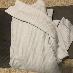 lululemon athletica pale blue engineered warmth long sleeve crew